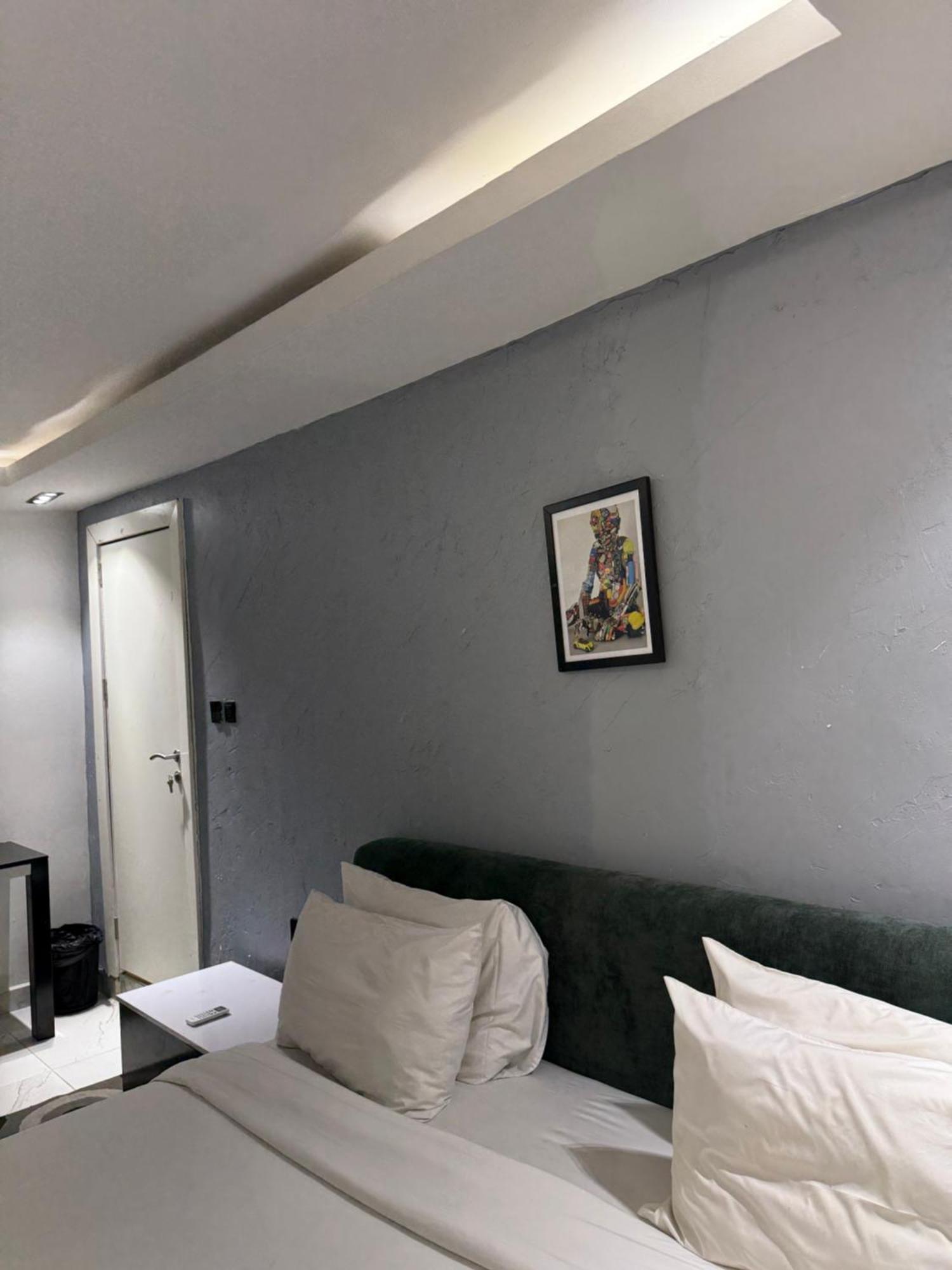 Austra Hotels And Apartments Maitama Abuja Exterior foto