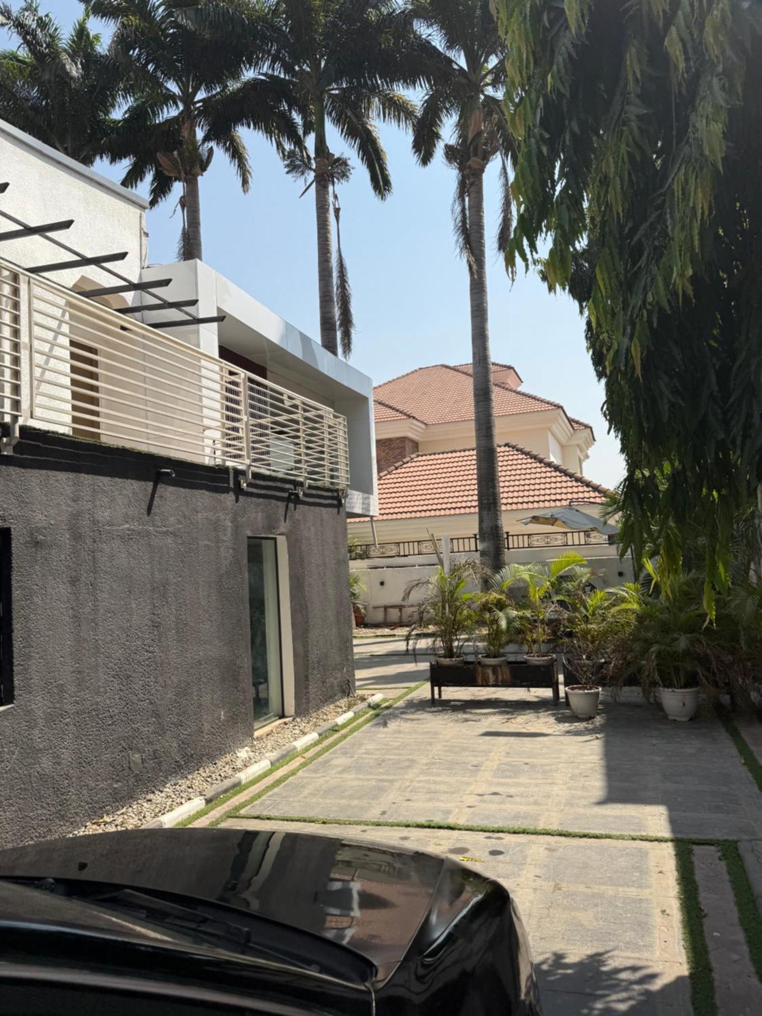 Austra Hotels And Apartments Maitama Abuja Exterior foto